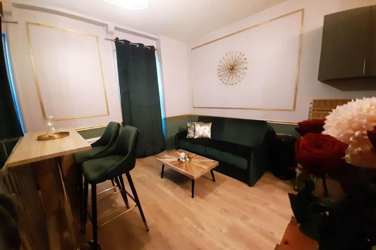 Guernica Apartment Paris Montmartre Zimmer foto
